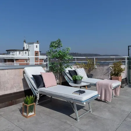 La Terrazza' Mit Seeblick By Interhome