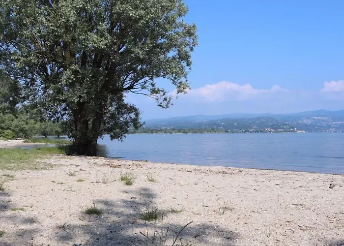 La Terrazza' Mit Seeblick By Interhome *